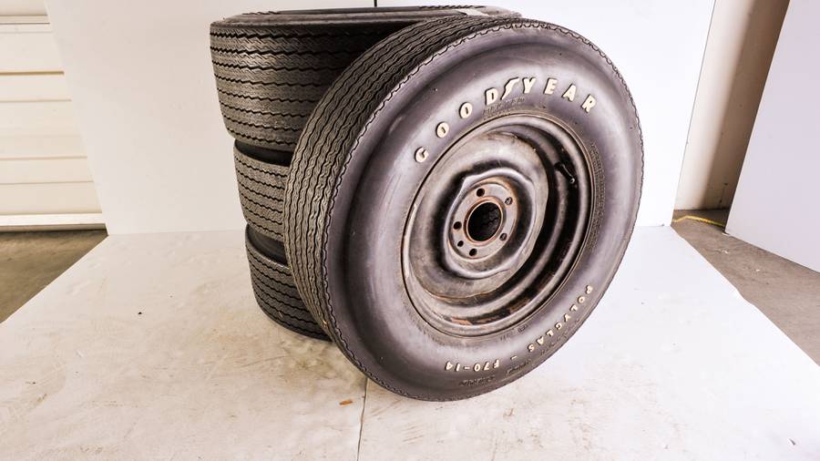 Goodyear Polyglas F70-14 Wheels and Tires Auction | Mecum On