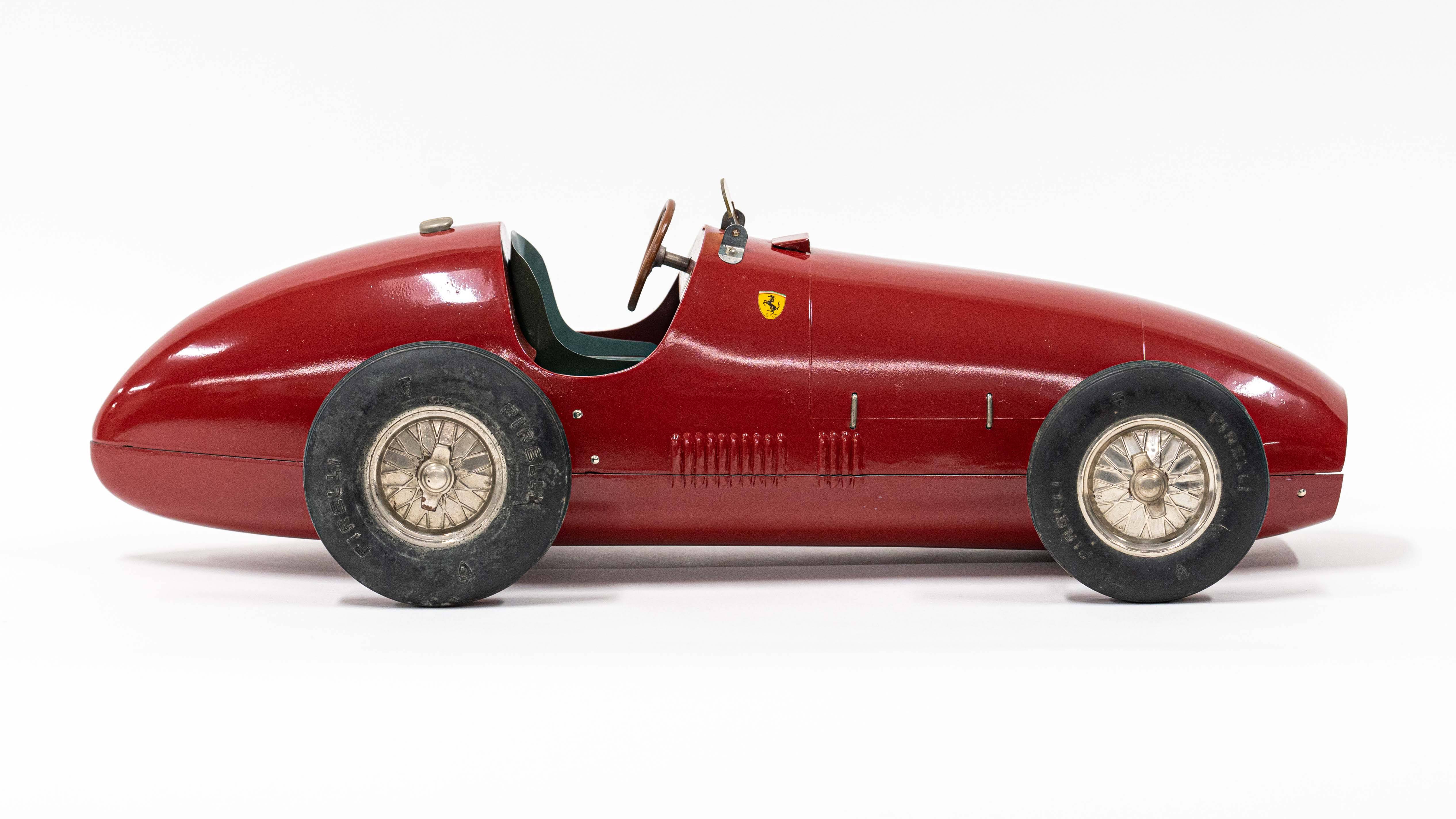 1952 Ferrari 500 F2 Scale Model Car Auction | Mecum On Time