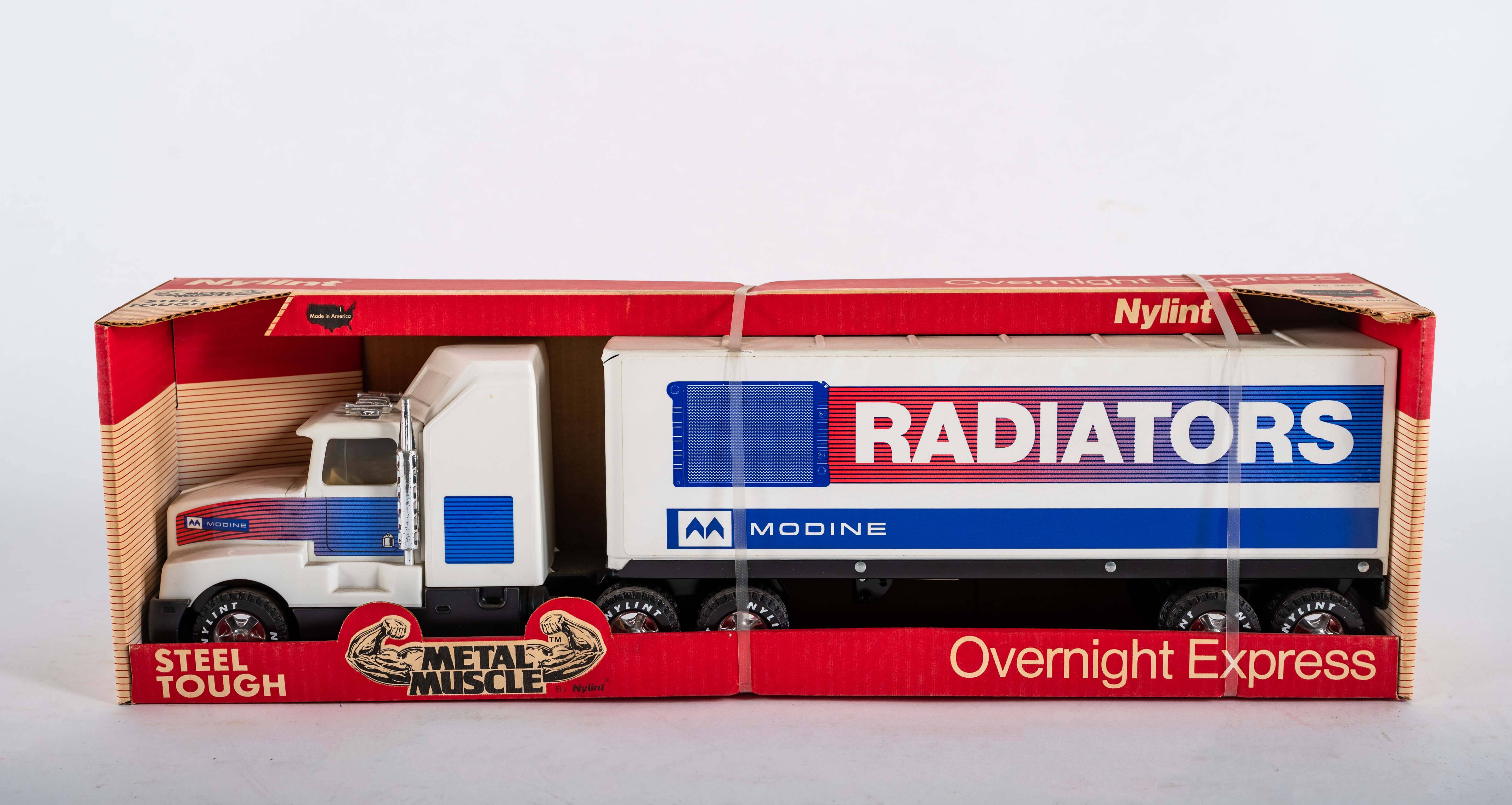 Nylint, Metal Muscle 18-Wheeler Overnight Express Die-Cast Truck