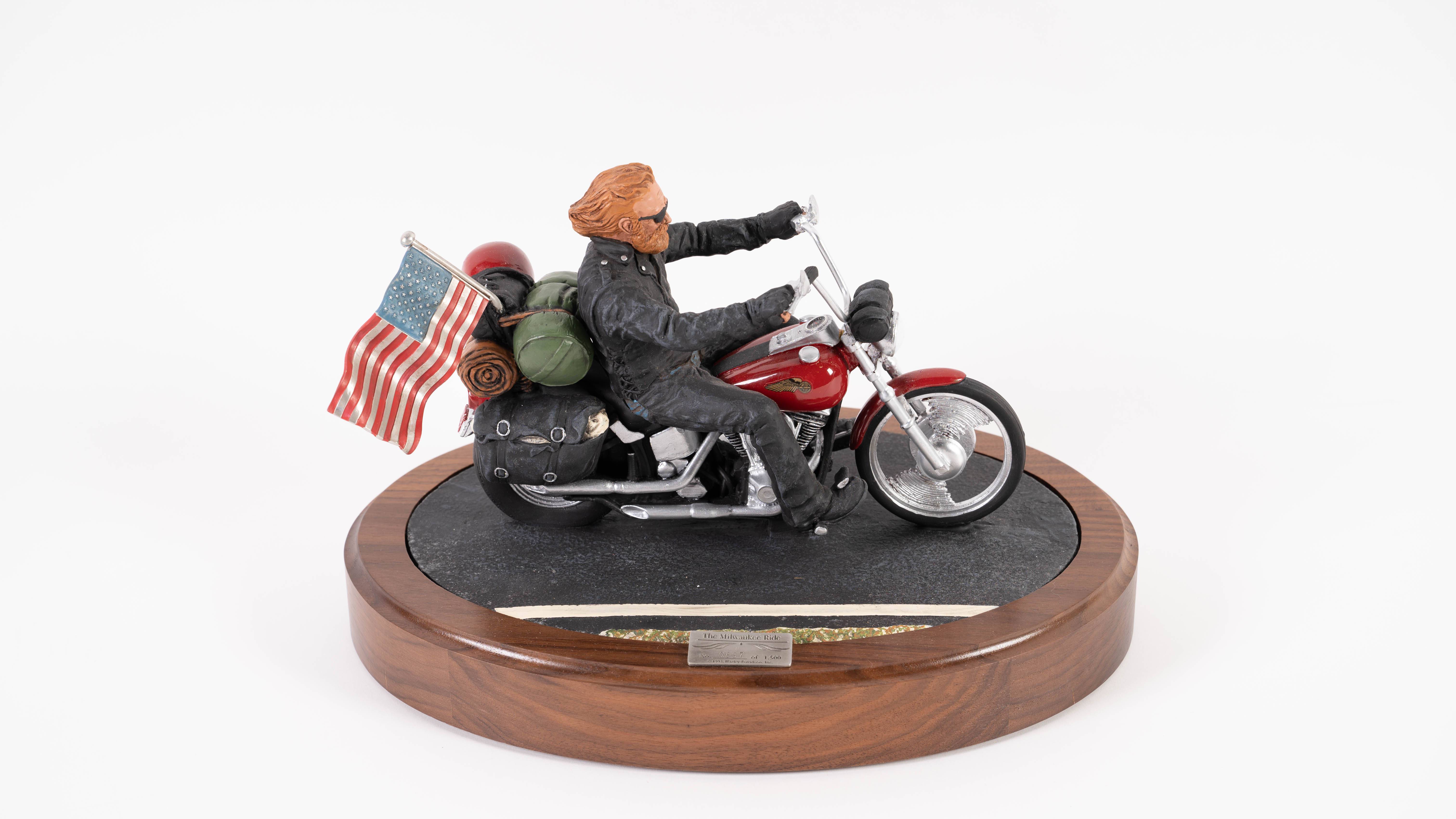 貴重 アイテム！Harley-Davidson フィギュア 1993 Harley-Davidson Resin Sculpture, 