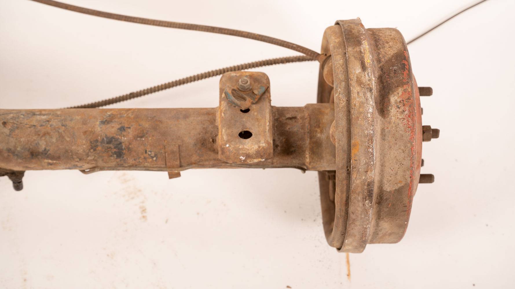 Mopar Complete 8 3/4 Rear End, Casting no. 2881489 Auction