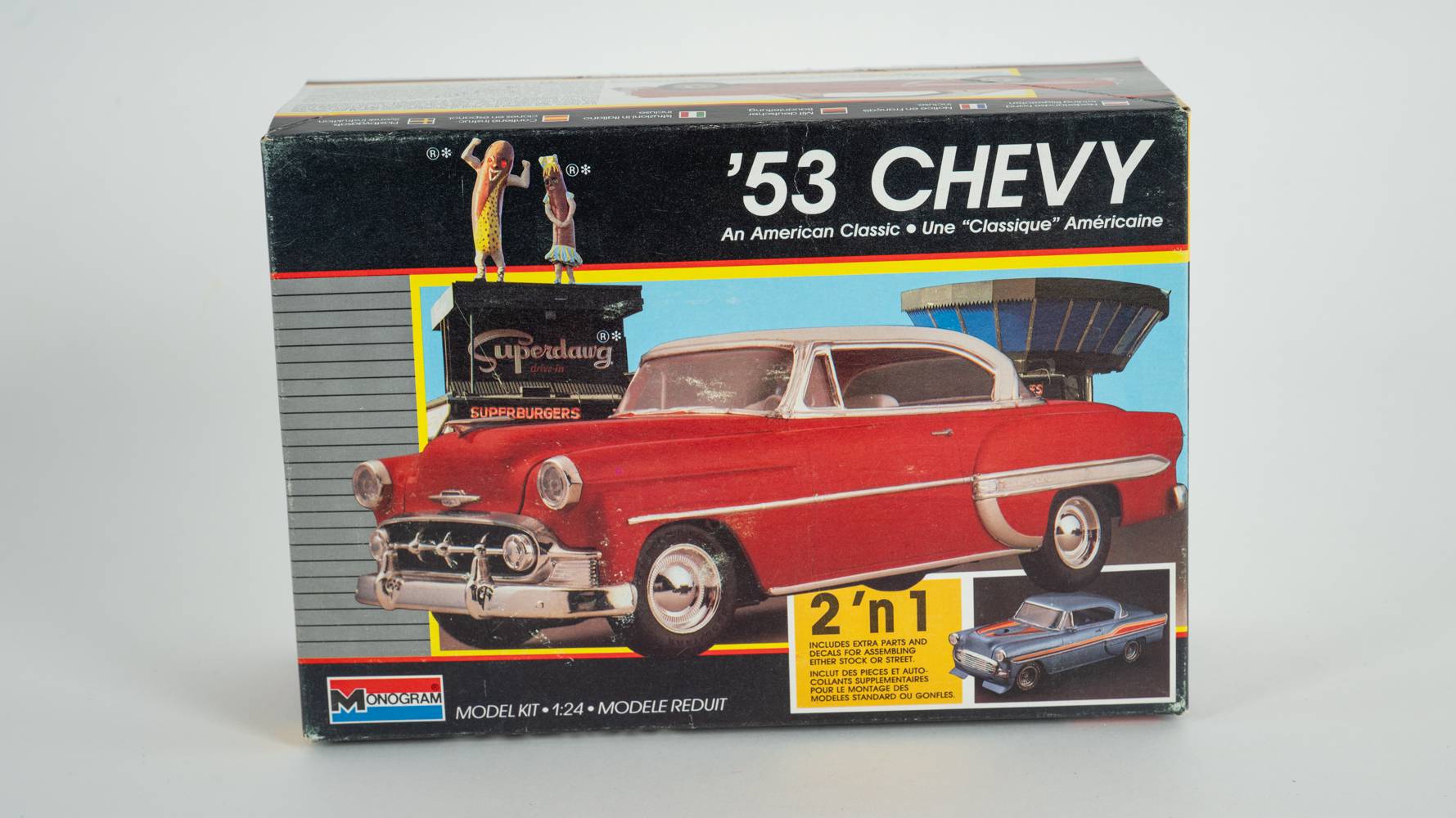 1953 Chevy Bel Air Bomb 1/25 モデルキット iJS0329-1.jpg