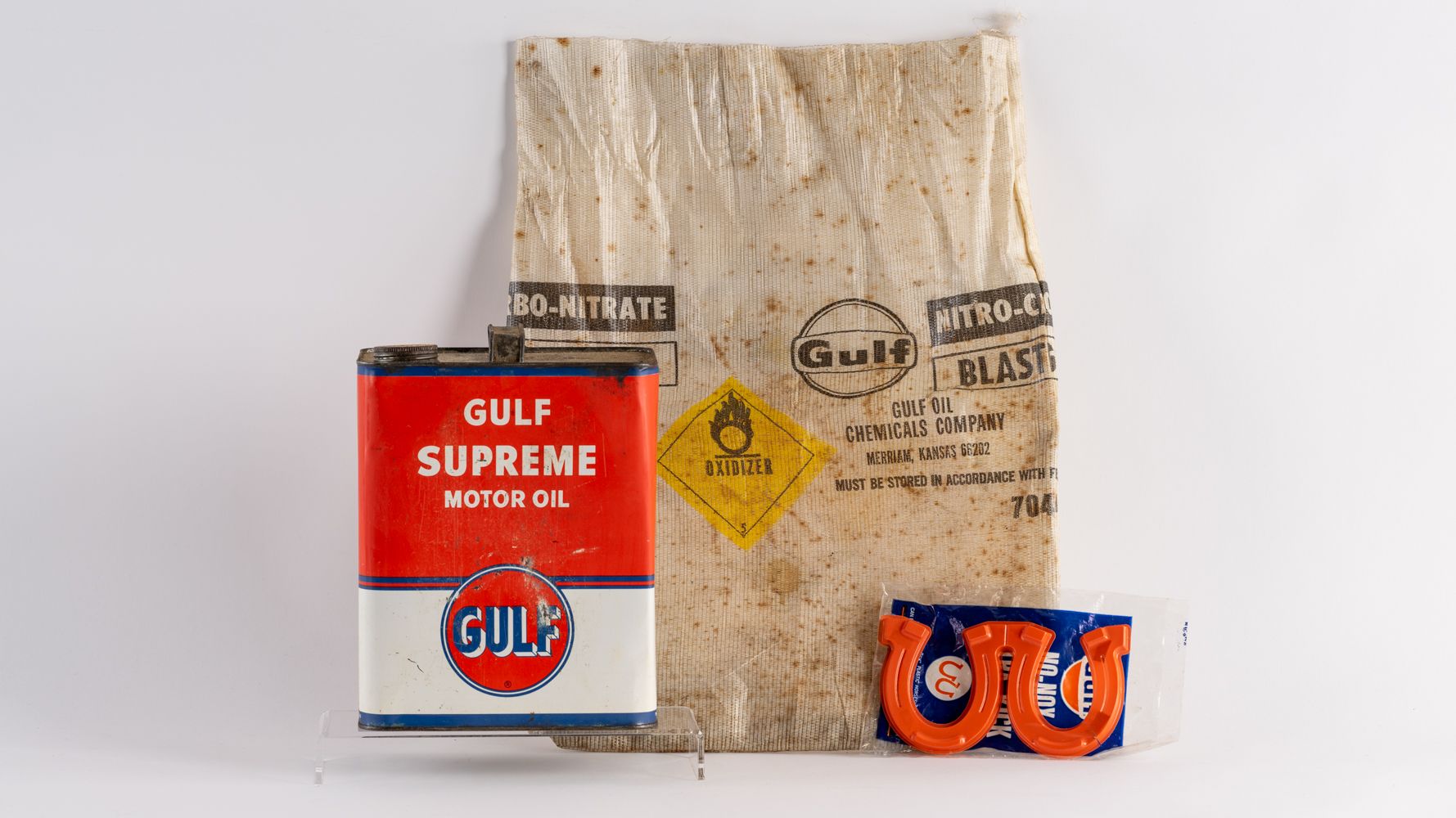 Gulf 2-Gallon Supreme Oil Motor Oil Can, No-Nox Horsepower Horse