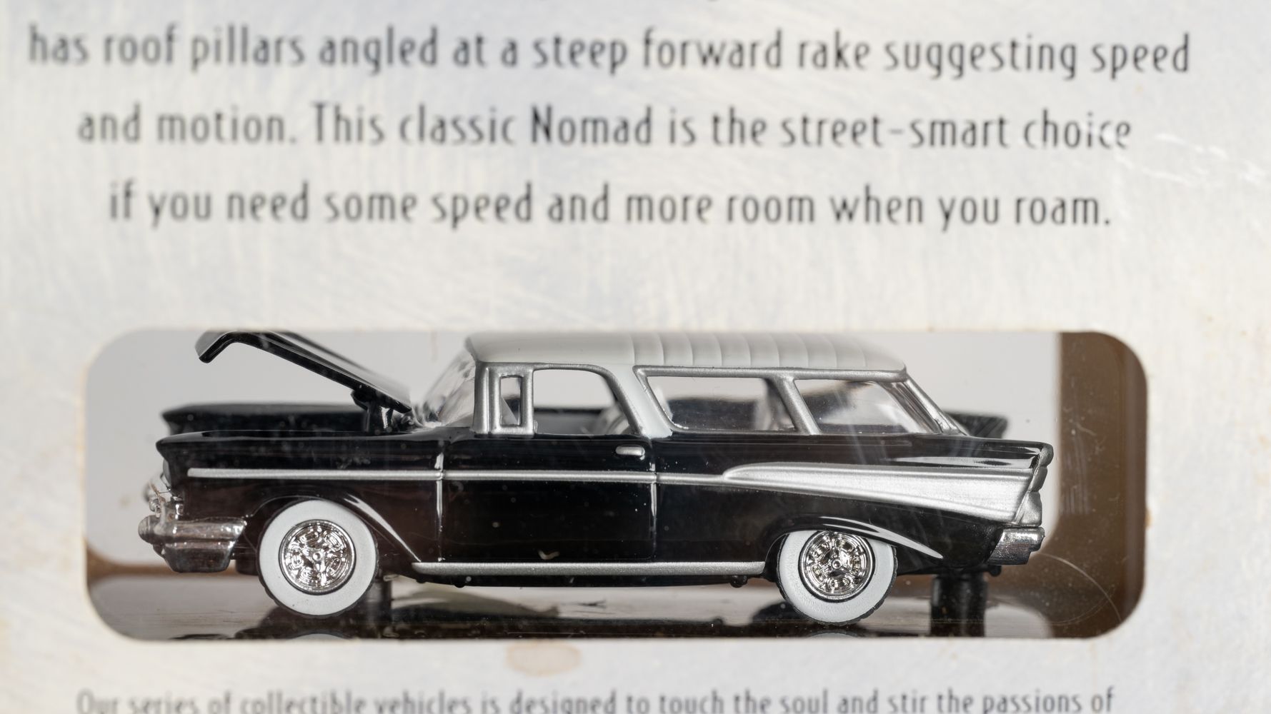 ホットウィール '57 Chevy Nomad フレイム柄7000台限定 Amazon.com: Hot Wheels '57 Nomad Cool & Custom 1:64 Scale