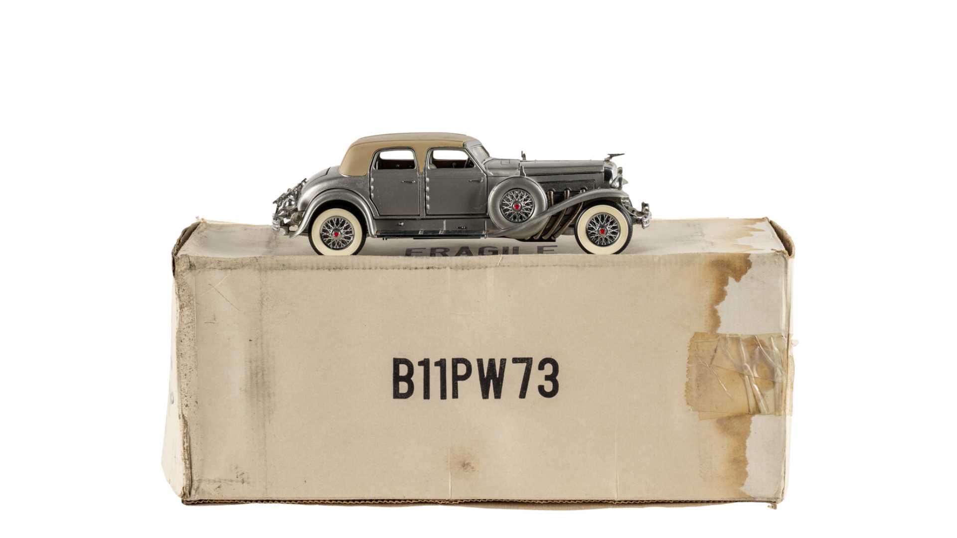 レア絶版 フランクリンミント 1&frasl;24 1933 Duesenberg J Convertible