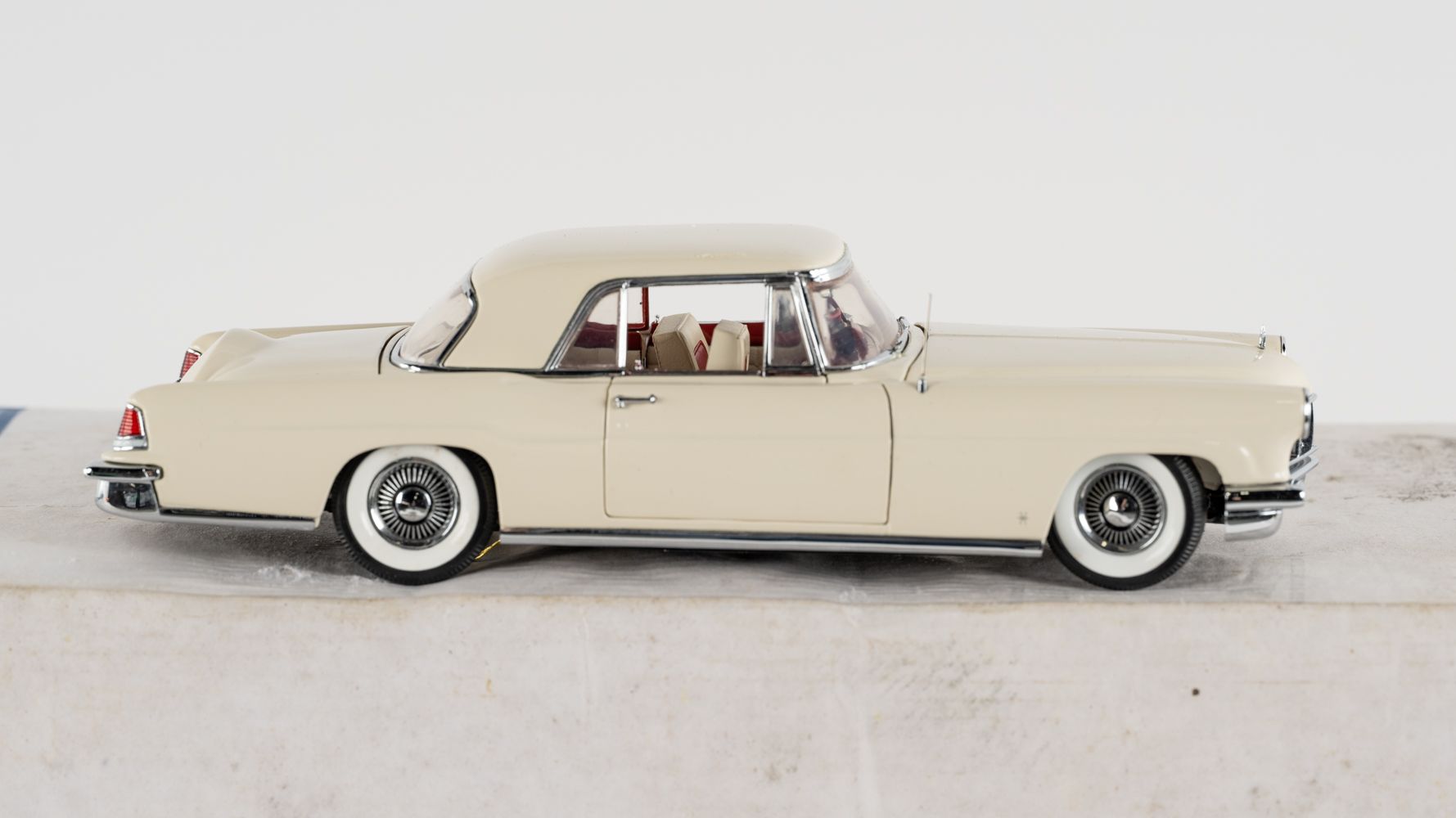 The Franklin Mint 1956 Lincoln Continental Mark II Auction | Mecum