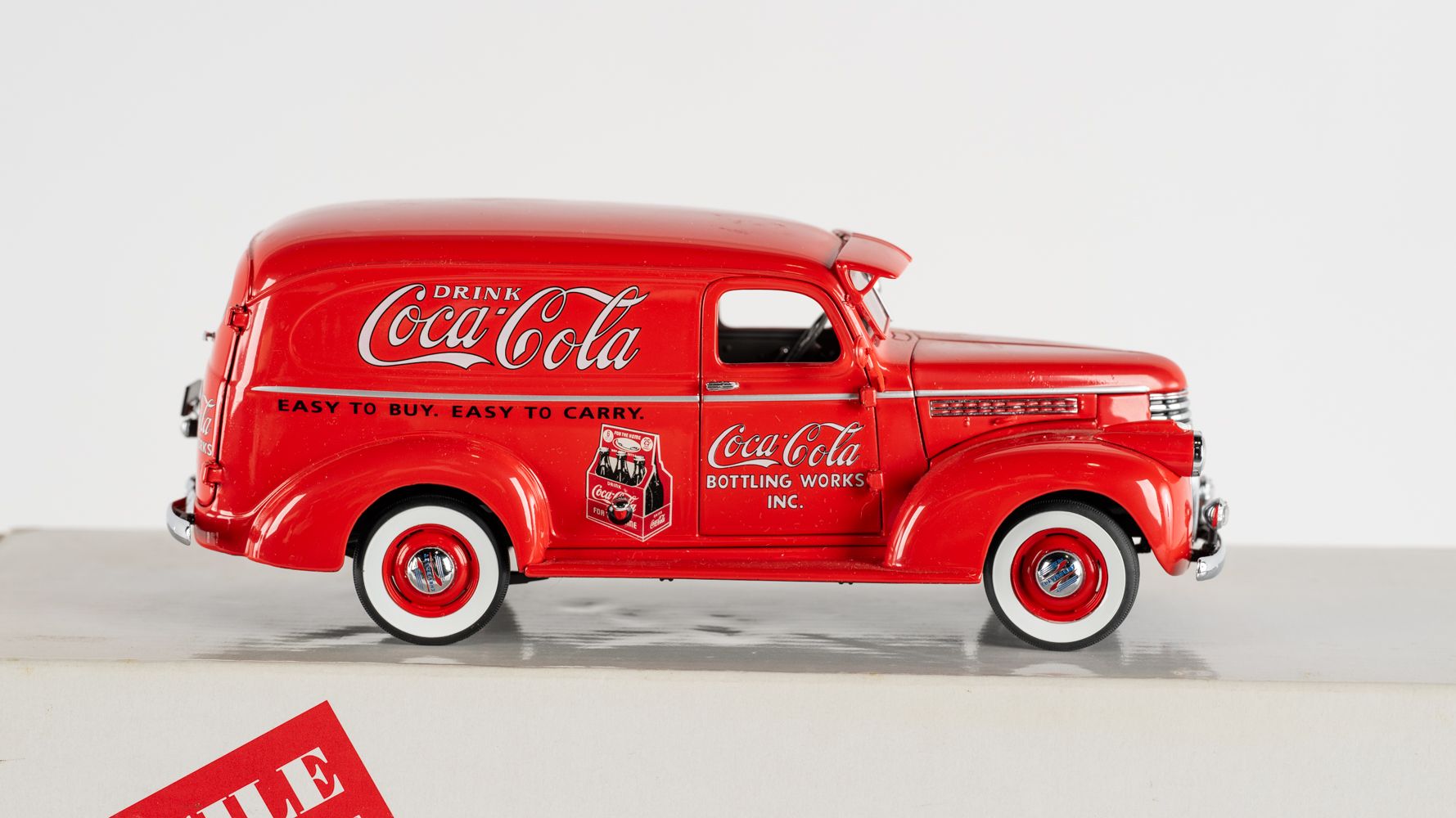 The Danbury Mint 1941 Coca-Cola Delivery Truck Auction The Danbury Mint 1941 Coca-Cola Delivery Truck Auction