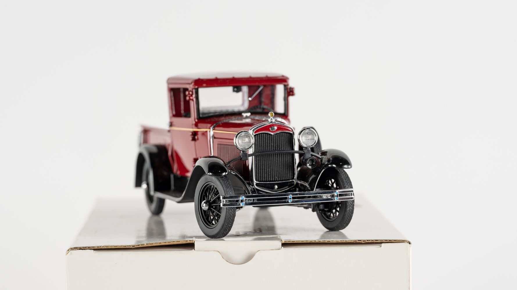 The Danbury Mint 1931 Ford Model A Pickup Auction | Mecum On Time