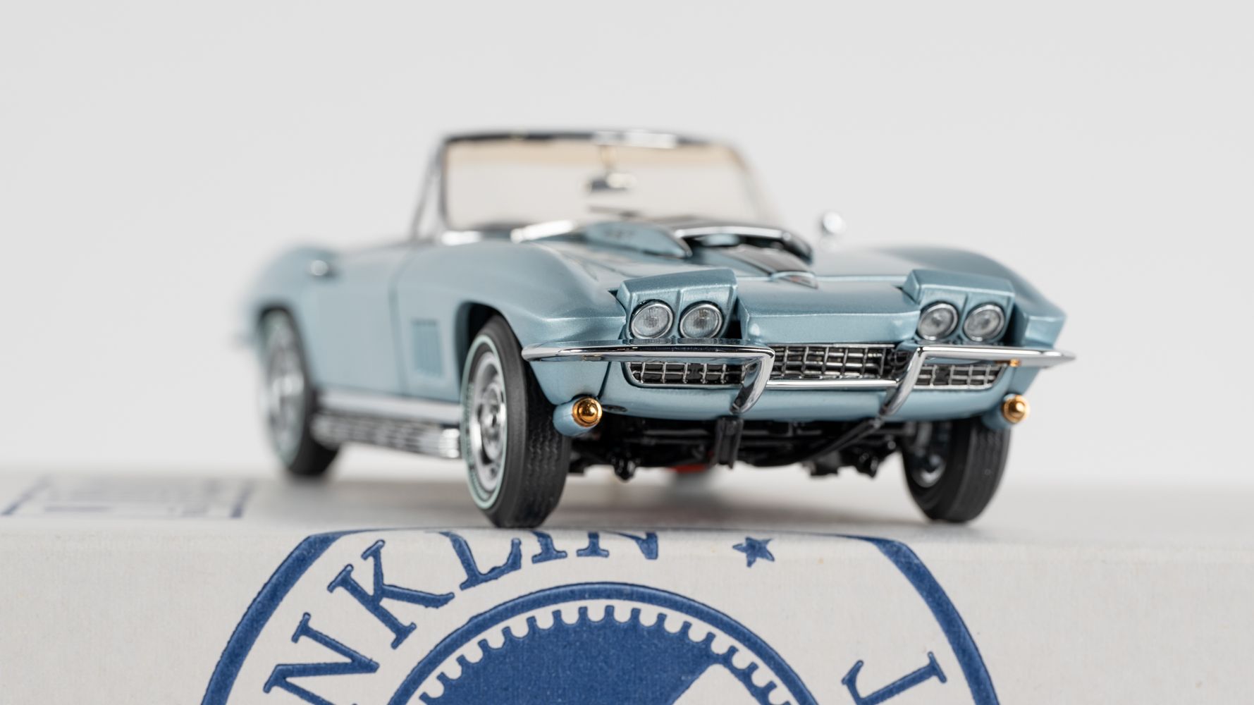 1944年 米国初日カバー 額装 Franklin Mint系 汽車銀色 The Franklin Mint 1967 Corvette Stingray L89 Auction | Mecum On Time