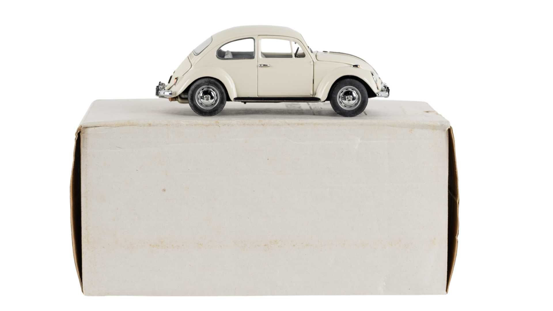 フランクリンミント1967 VOLKSWAGEN BEETLE1992 1992 Franklin Mint 1:24 1967 Yellow Volkswagen Beetle