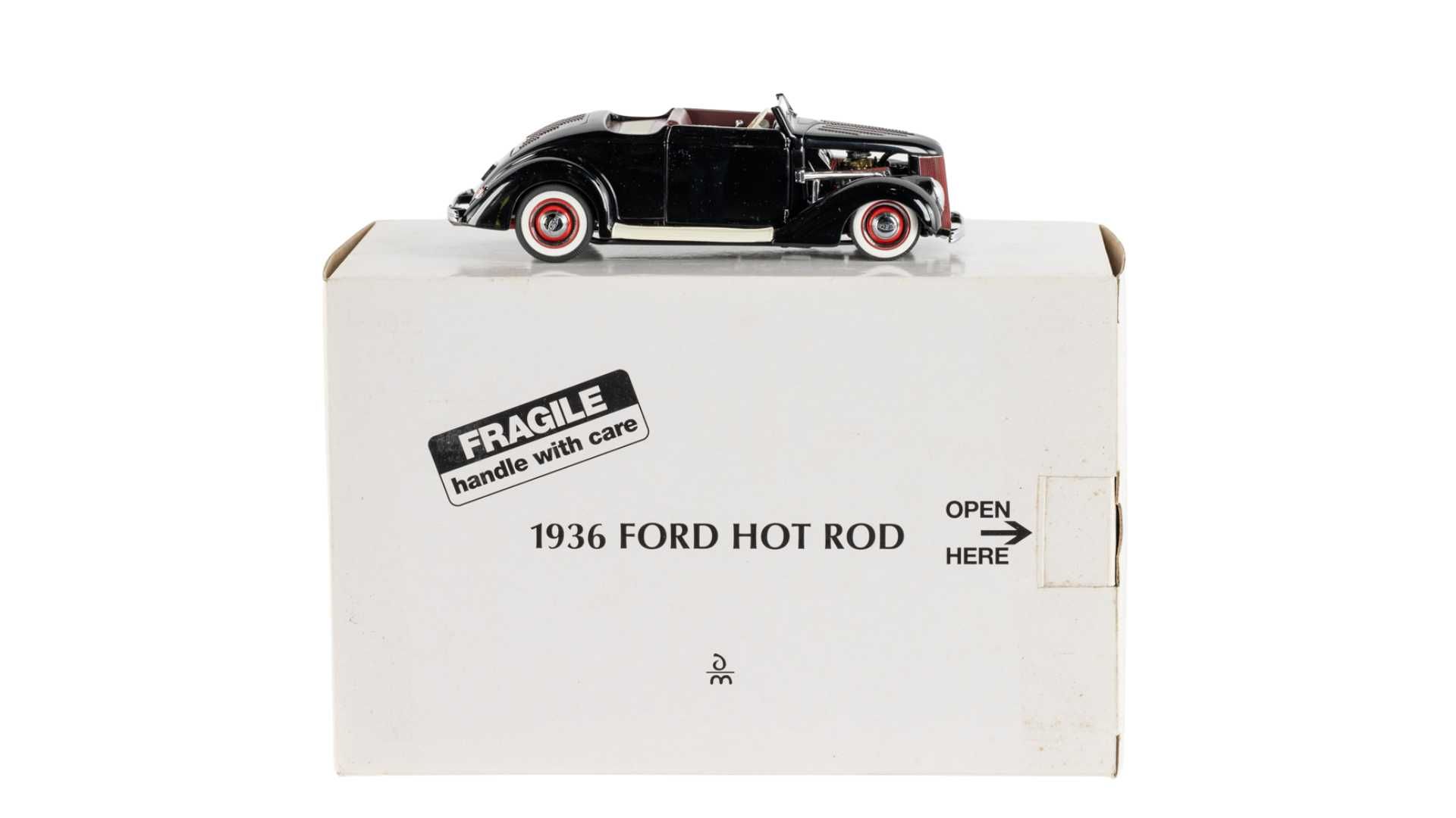 ダンバリーミント　1936 FORD HOTROD　1/24 ダンバリーミント製1/24 1936 FORD HOT ROD FORD: A The Danbury Mint 1: