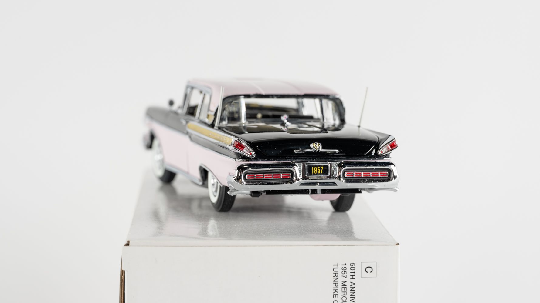 The Danbury Mint 50th Anniversary 1957 Mercury Turnpike Cruiser