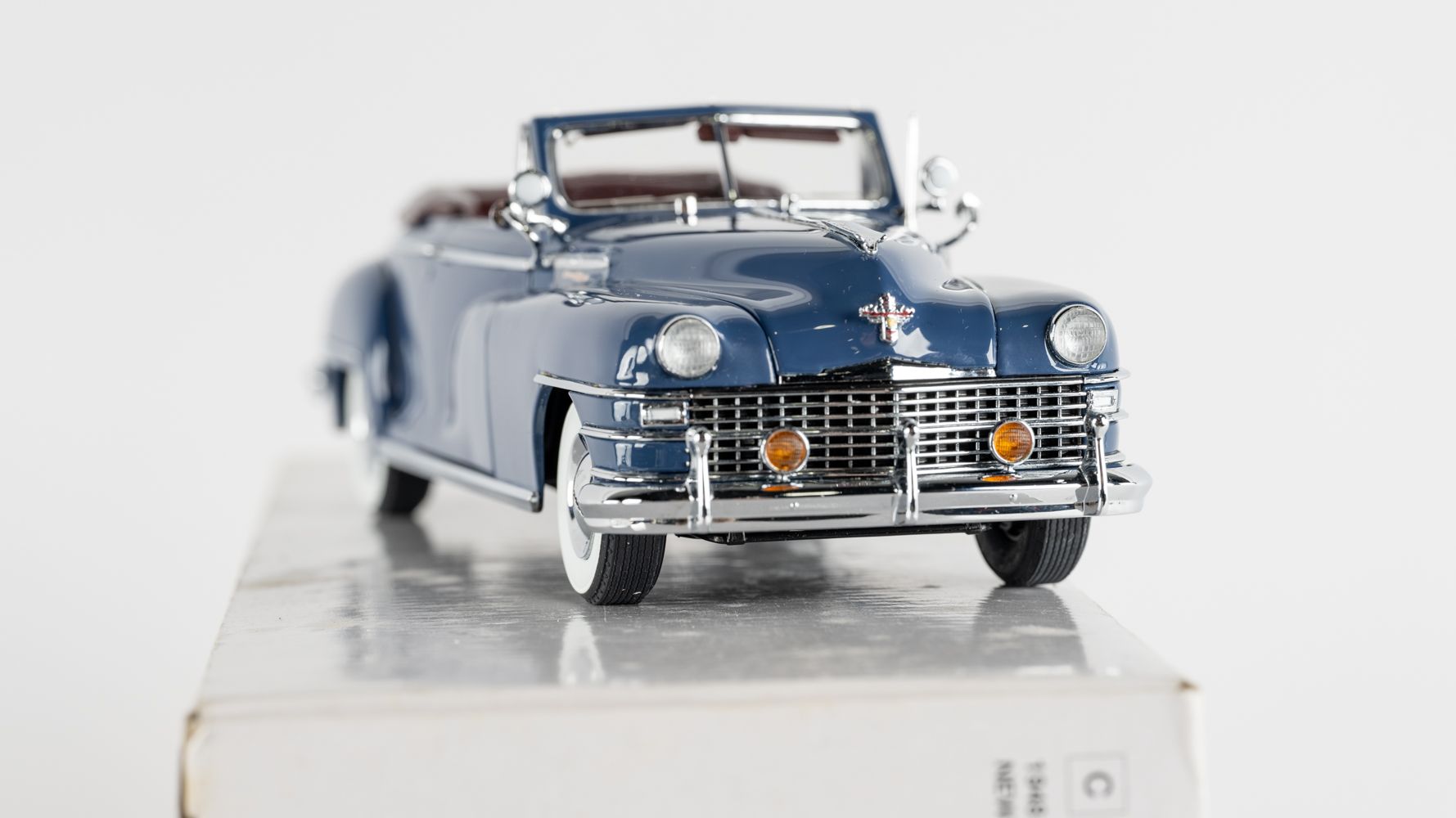 The Danbury Mint 1948 Chrysler New Yorker Auction | Mecum On Time