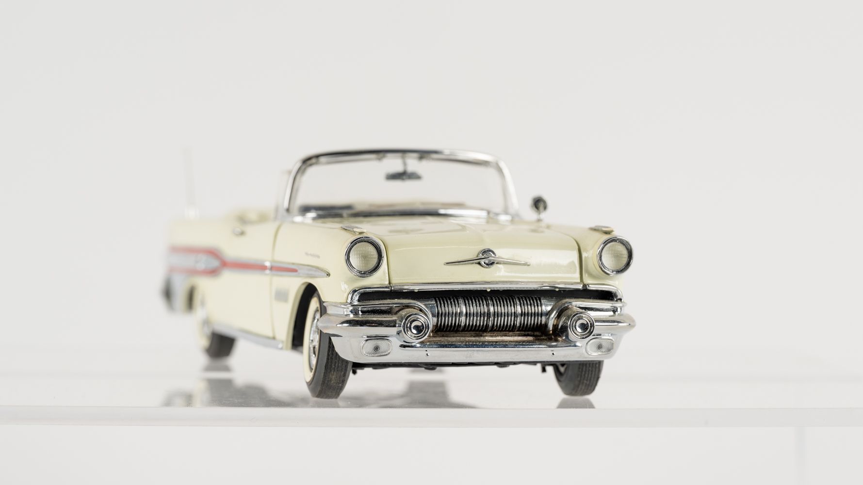The Franklin Mint 1957 Pontiac Bonneville Auction | Mecum On Time