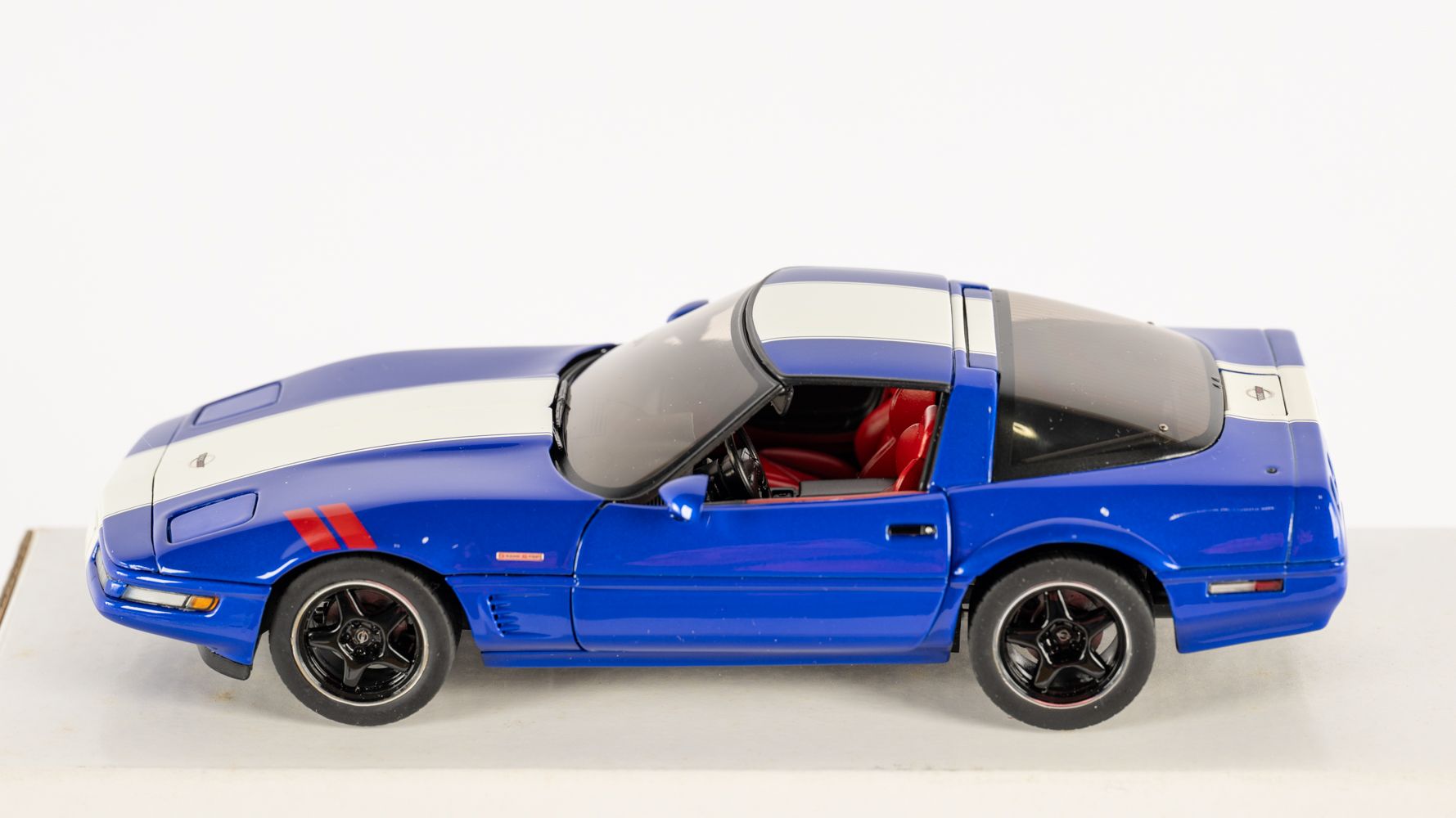 Micro Machines Collector Edition Corvette Series 1 1996