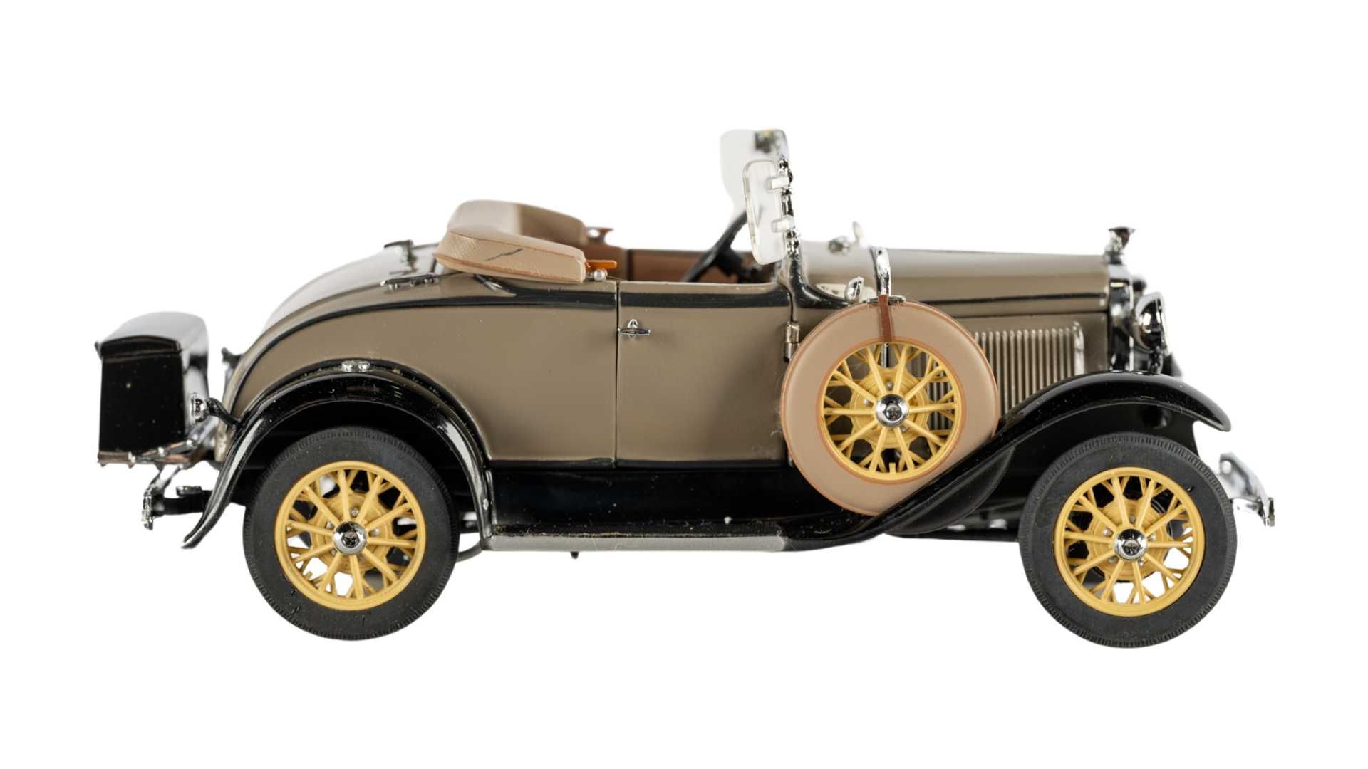 The Danbury Mint 1931 Ford Model A Roadster Auction | Mecum On Time