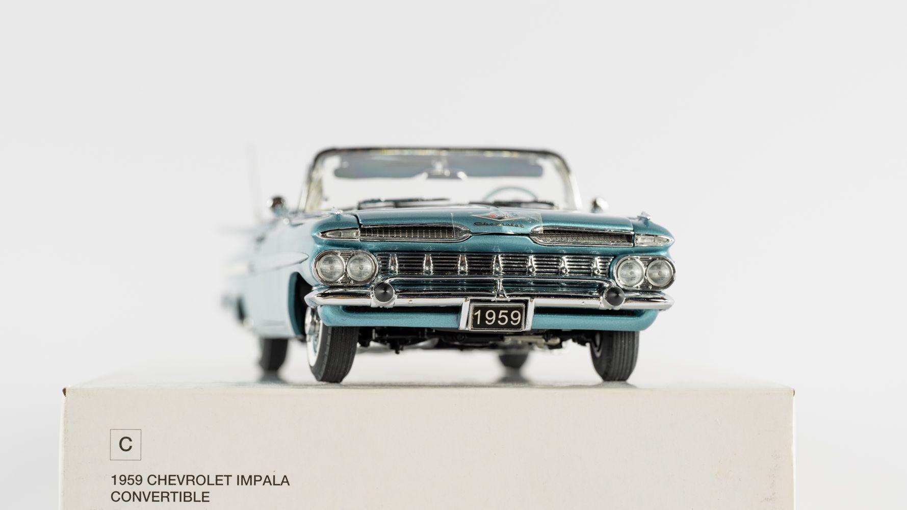 ダンバリーミント　1959 シボレー　インパラ　コンバーチブル　1/24 DANBURY MINT （1:24) 1959 Chevrolet Impara ダンバリーミント