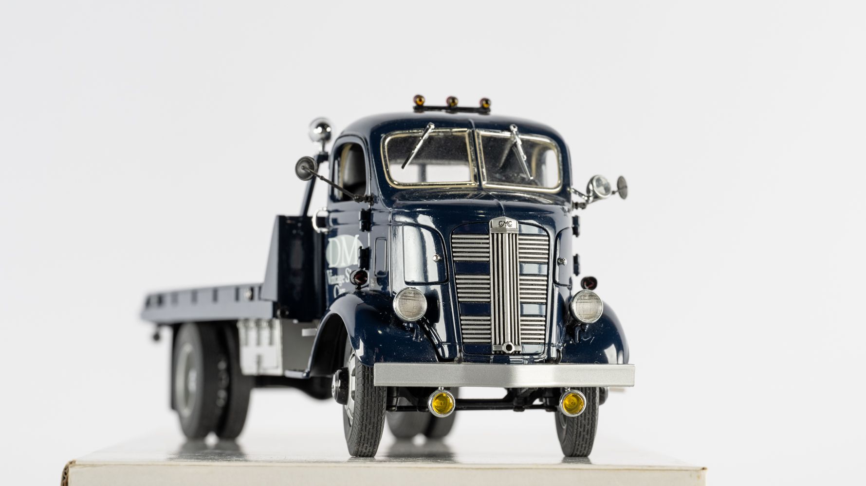 1/24 ダンバリーミント 1930s Custom Car Carrier Danbury Mint 1/24 1930s GMC Custom Car Carrier w/Display
