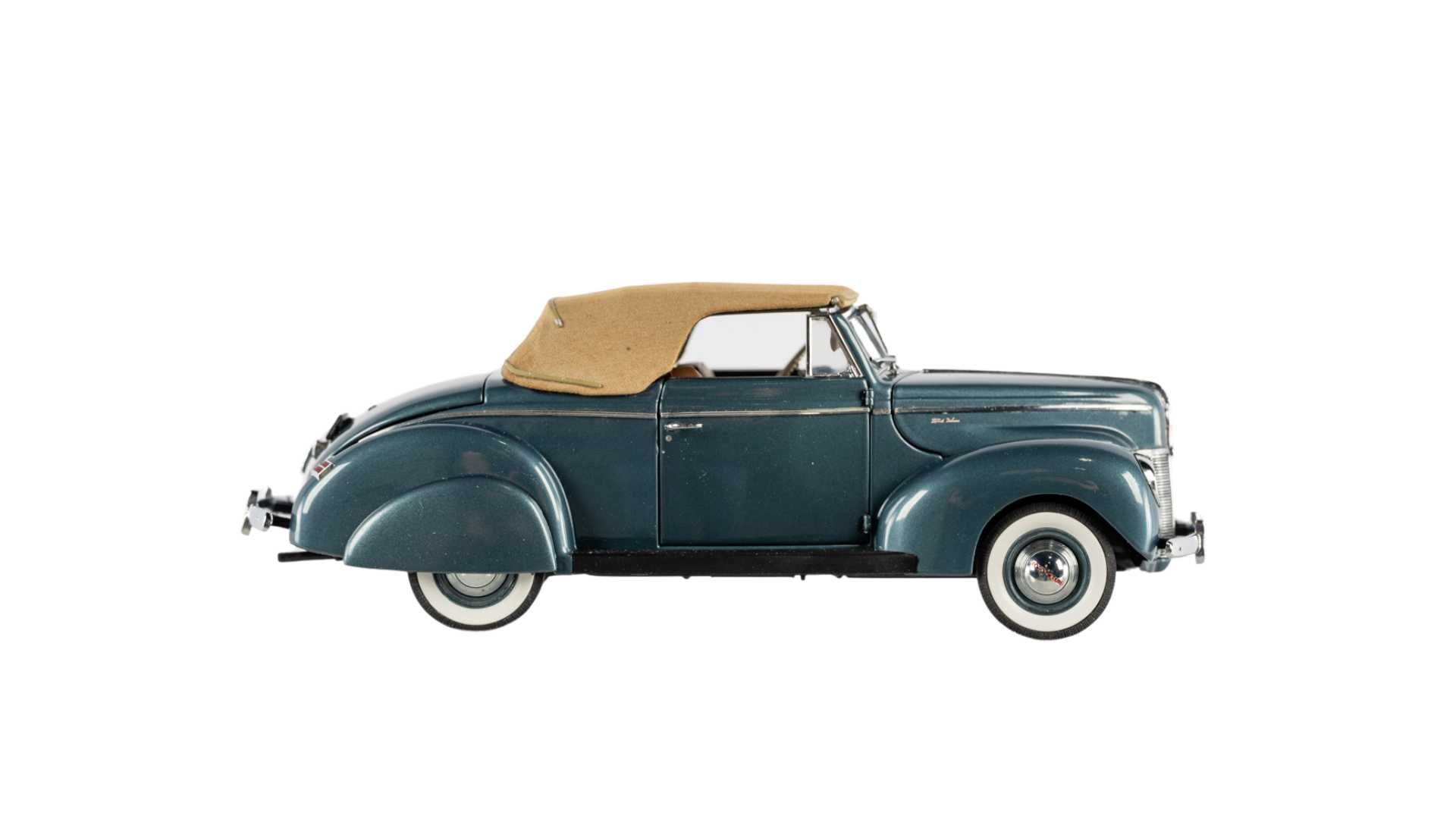 The Danbury Mint Limited Edition 1940 Ford Convertible Auction