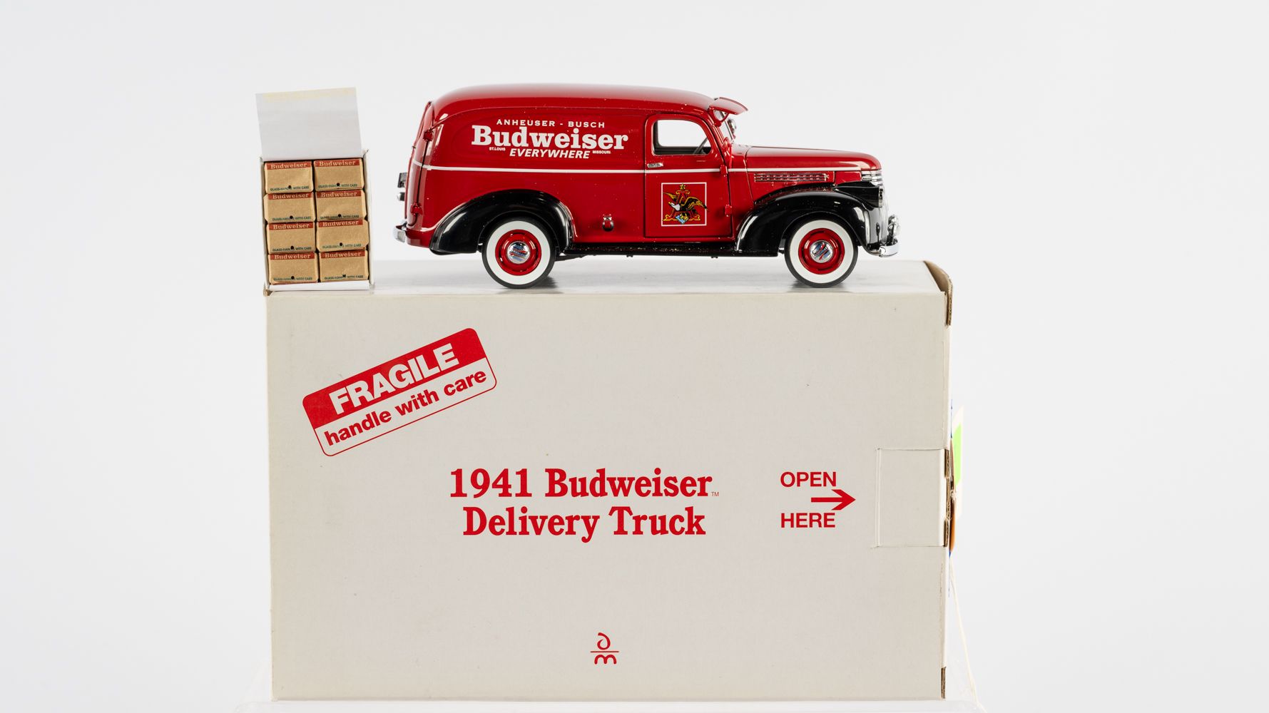 The Danbury Mint 1941 Budweiser Delivery Truck Auction | Mecum On Time