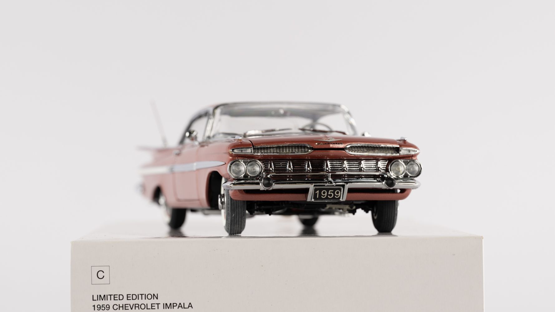 The Danbury Mint Limited Edition 1959 Chevrolet Impala Sport Coupe