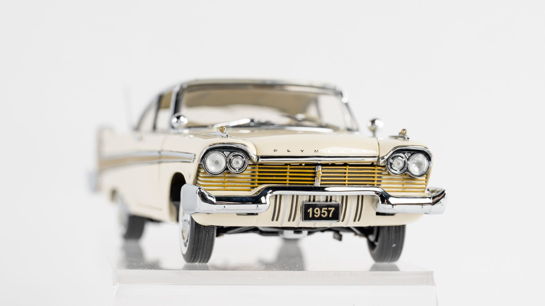 The Franklin Mint 1957 Plymouth Fury Auction | Mecum On Time