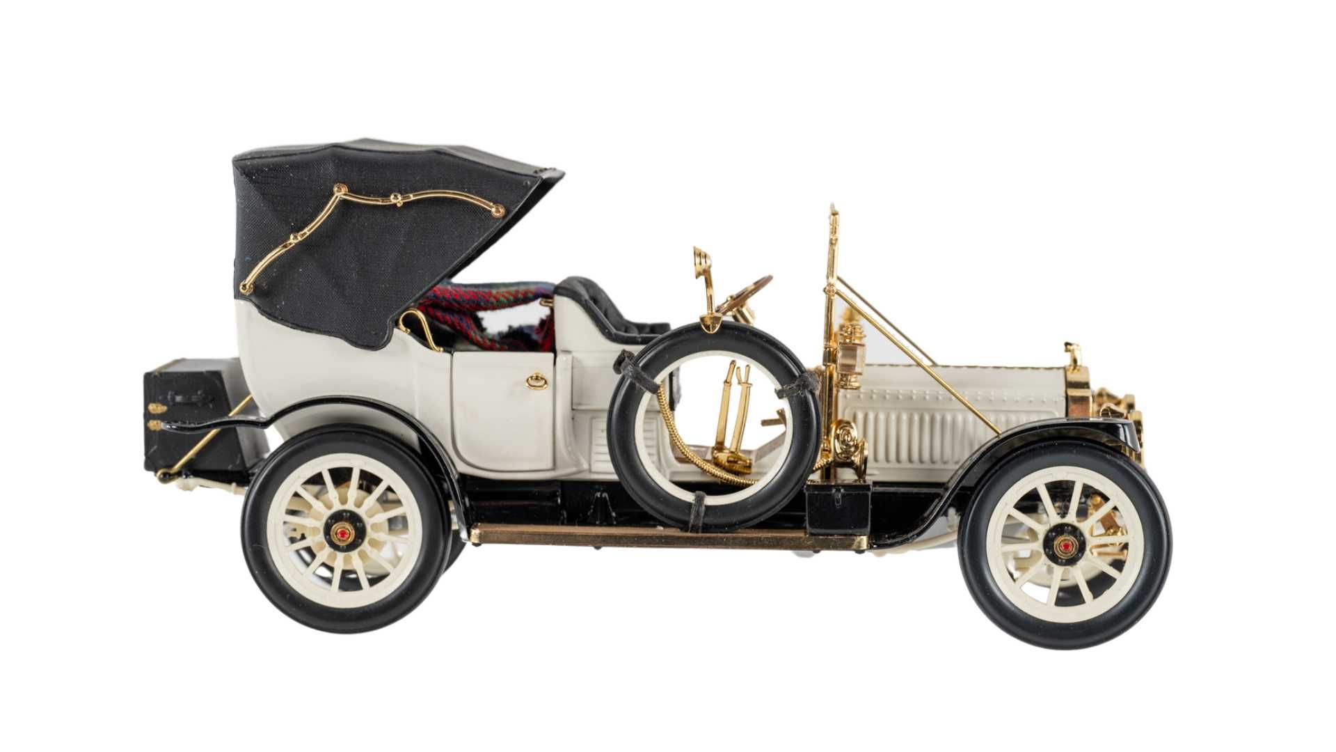 The Franklin Mint The 1912 Packard Victoria Model 1-48 Auction