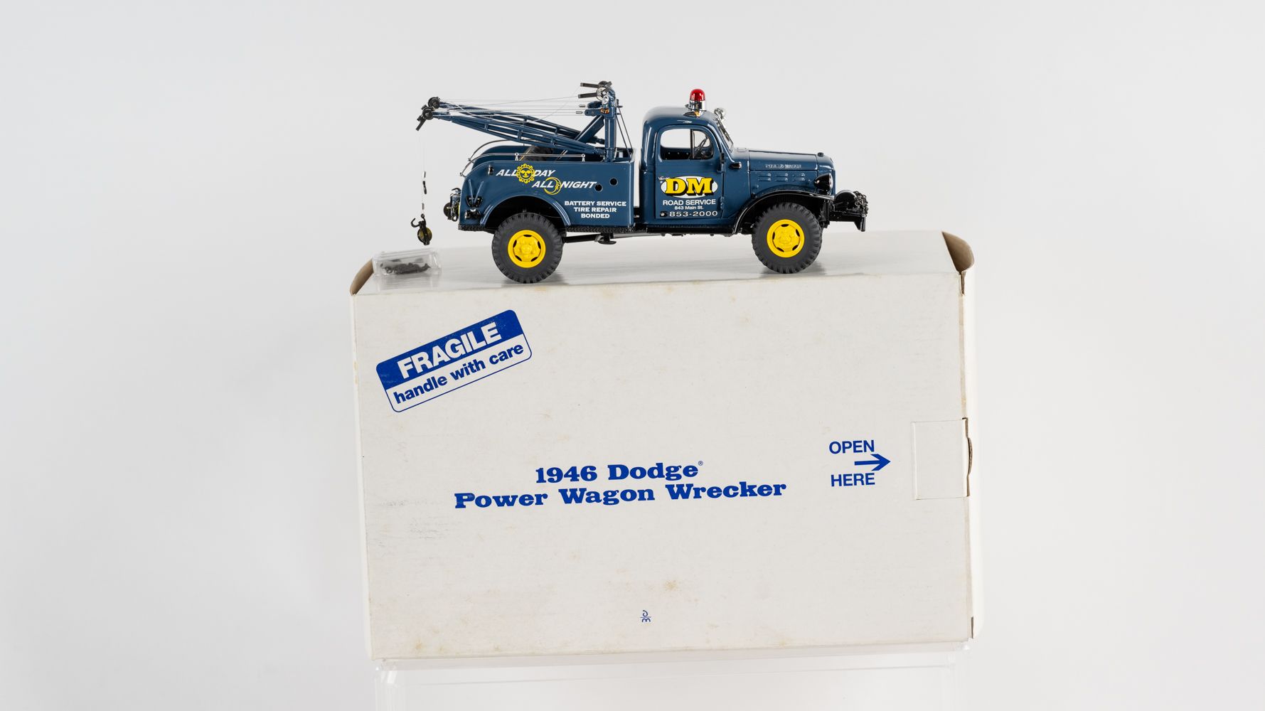 The Danbury Mint 1946 Dodge Power Wagon Wrecker Auction | Mecum On