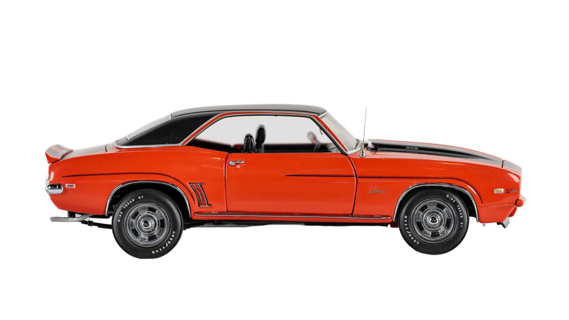 The Franklin Mint 1969 Chevrolet Camaro Z/28 Auction | Mecum On Time