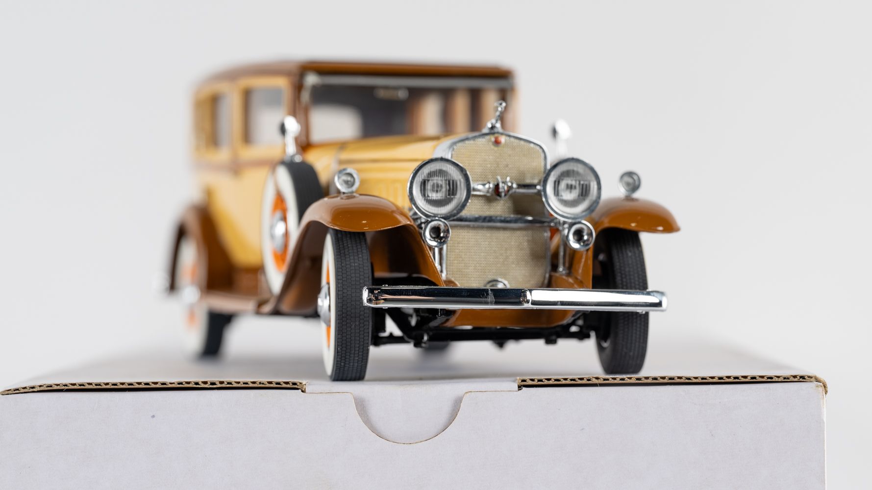 The Franklin Mint 1930 Cadillac V-16 Imperial Sedan, Limited