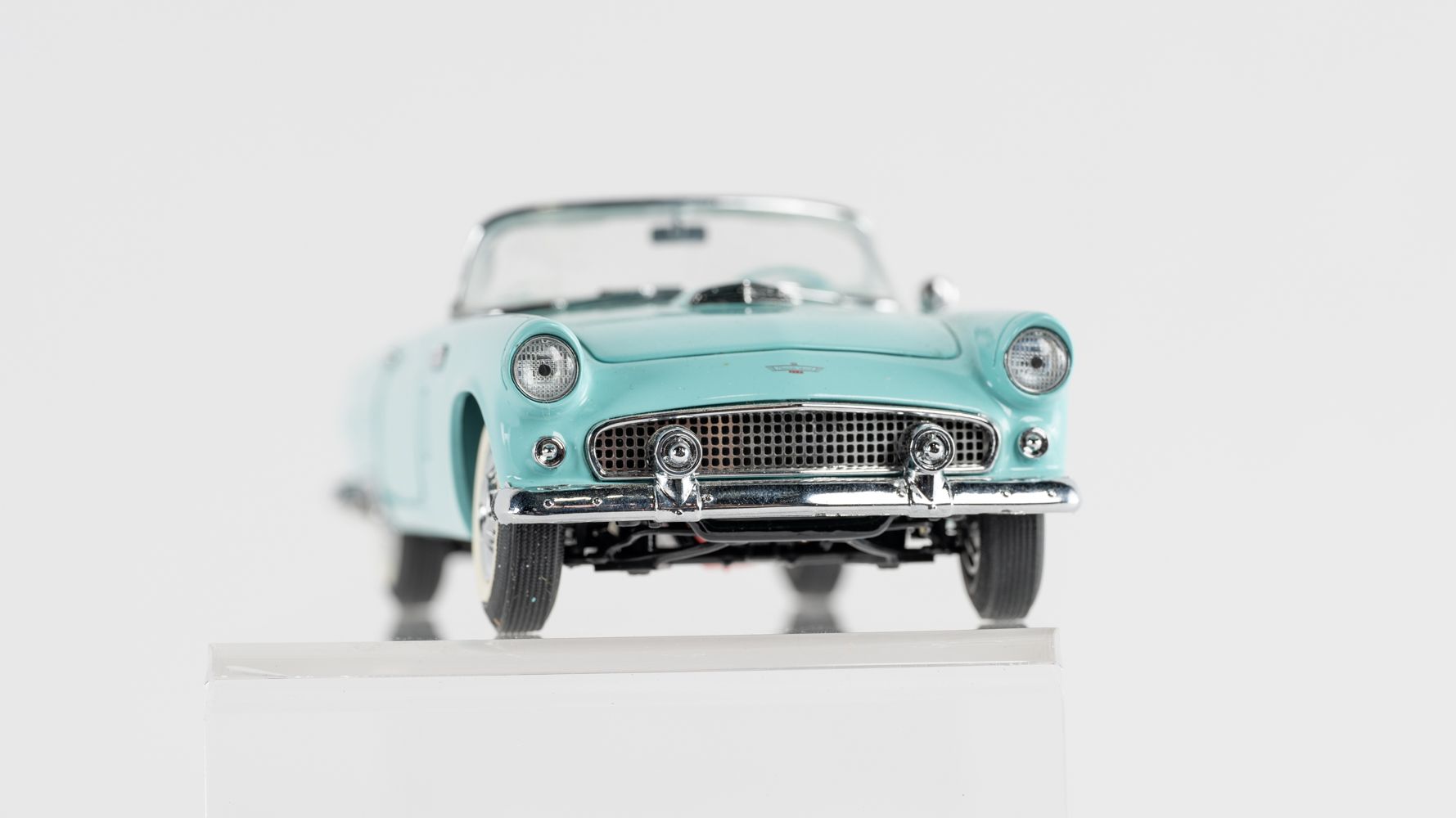 The Franklin Mint 1956 Ford Thunderbird Auction | Mecum On Time