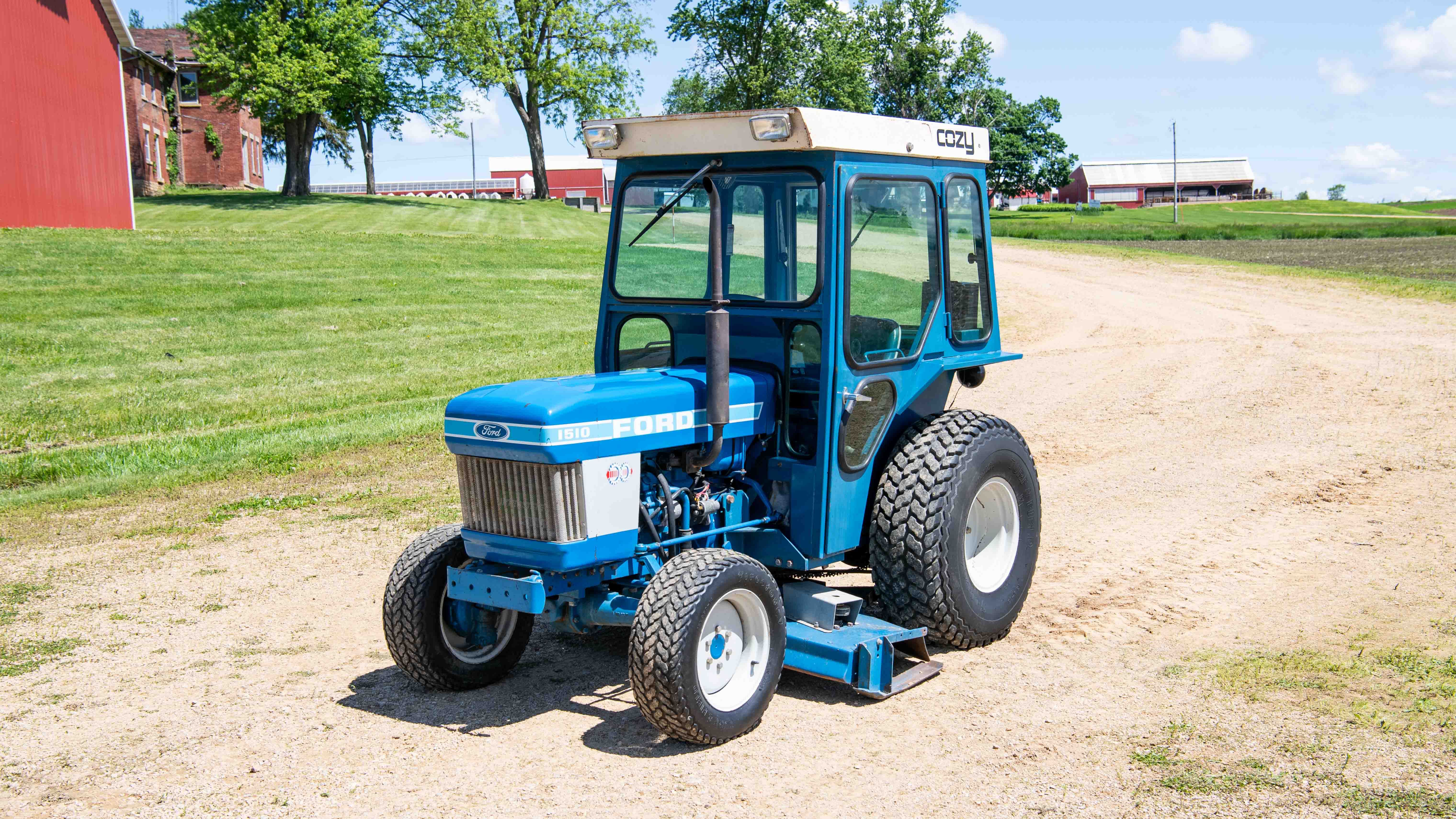 1983 Ford 1510 Tractor Auction | Mecum On Time
