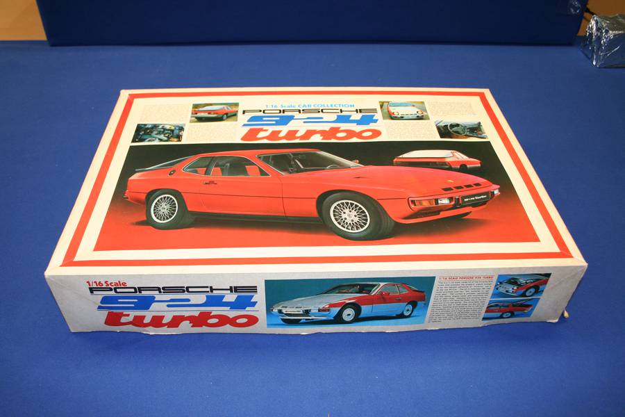 1:16 Porsche 924 Turbo Auction | Mecum On Time