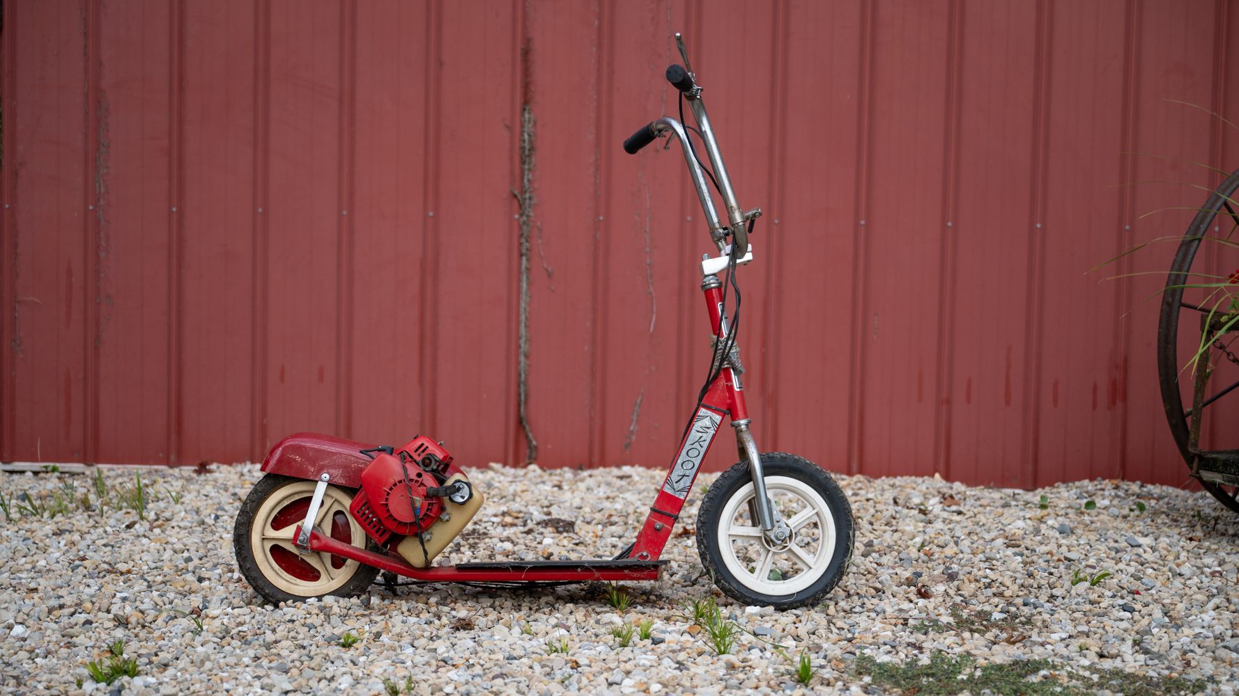 Earth Visions Skoot Gas-Powered Scooter Auction | Mecum On Time