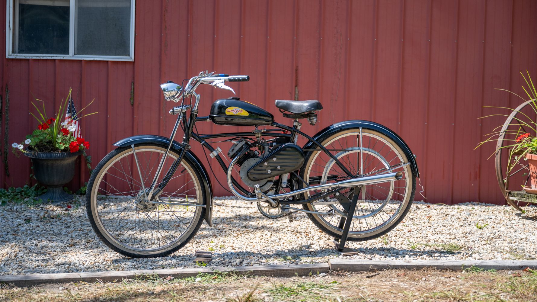 1947 Schwinn Whizzer Motorbike Auction | Mecum On Time