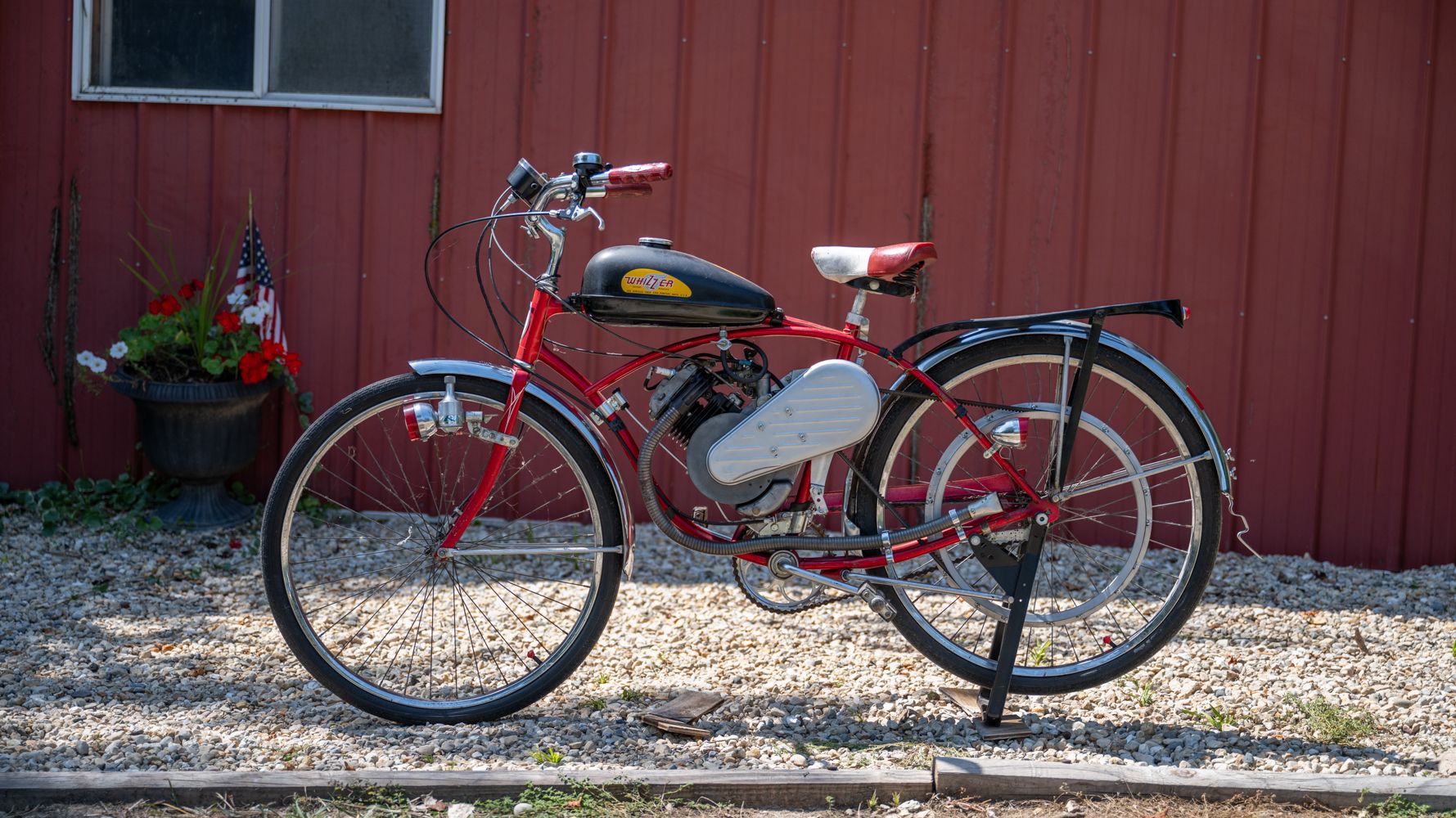 1947 Schwinn Whizzer Motorbike Auction | Mecum On Time