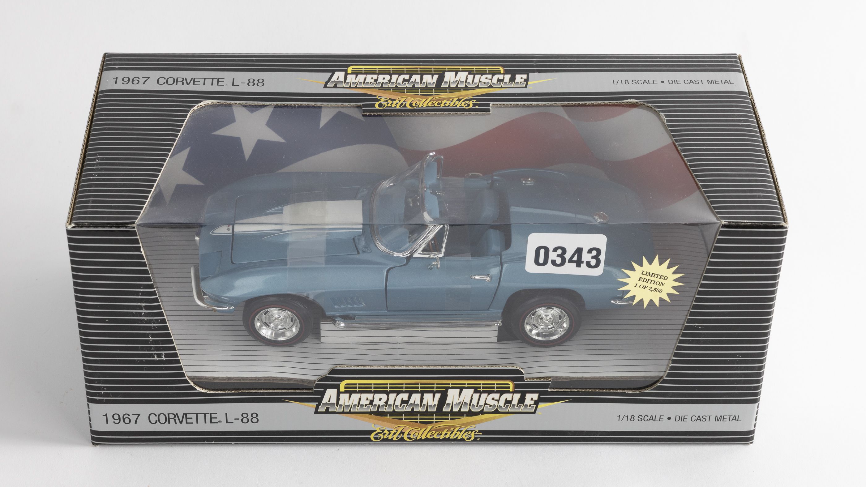 ERTL製 (未使用品) シボレー コルベット クーペ1967　(23) Ertl 1:18 1967 Corvette L-88 Limited Edition Die-Cast Model