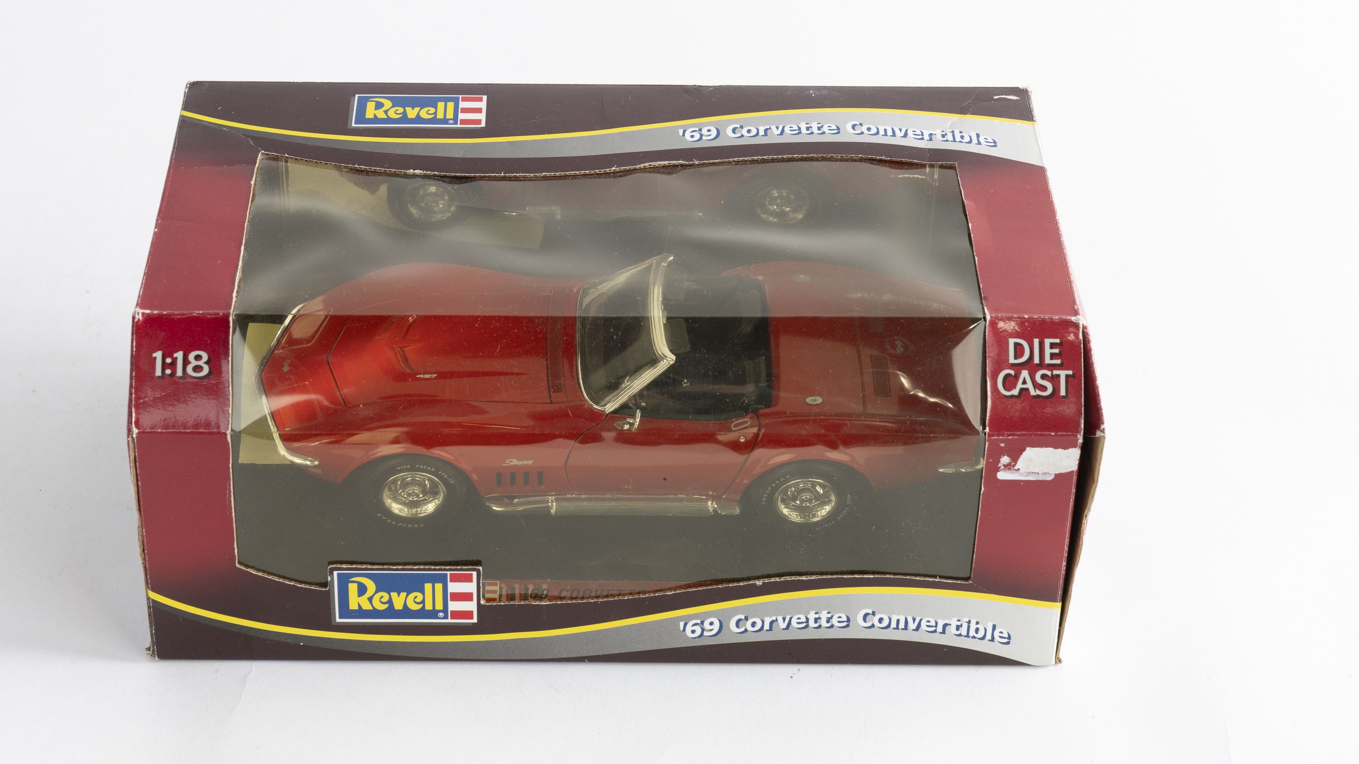 Revell 1:18 1969 Corvette Convertible Die-Cast Model, Red Auction