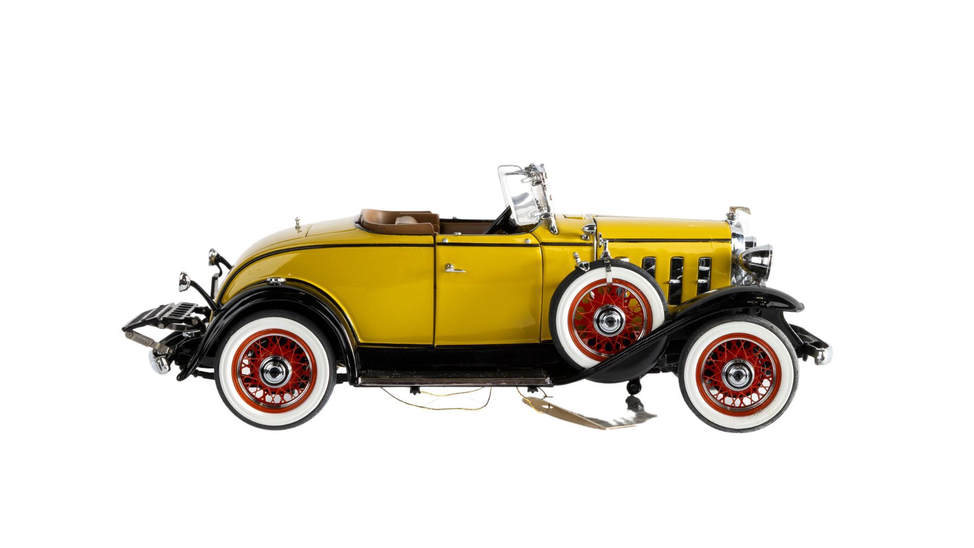 Franklin Mint 1:24 1932 Chevy Confederate Deluxe Sport Roadster
