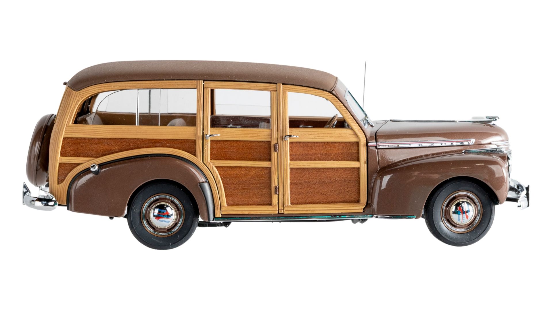 Danbury Mint 1:24 Limited Edition 1941 Chevrolet Special DeLuxe