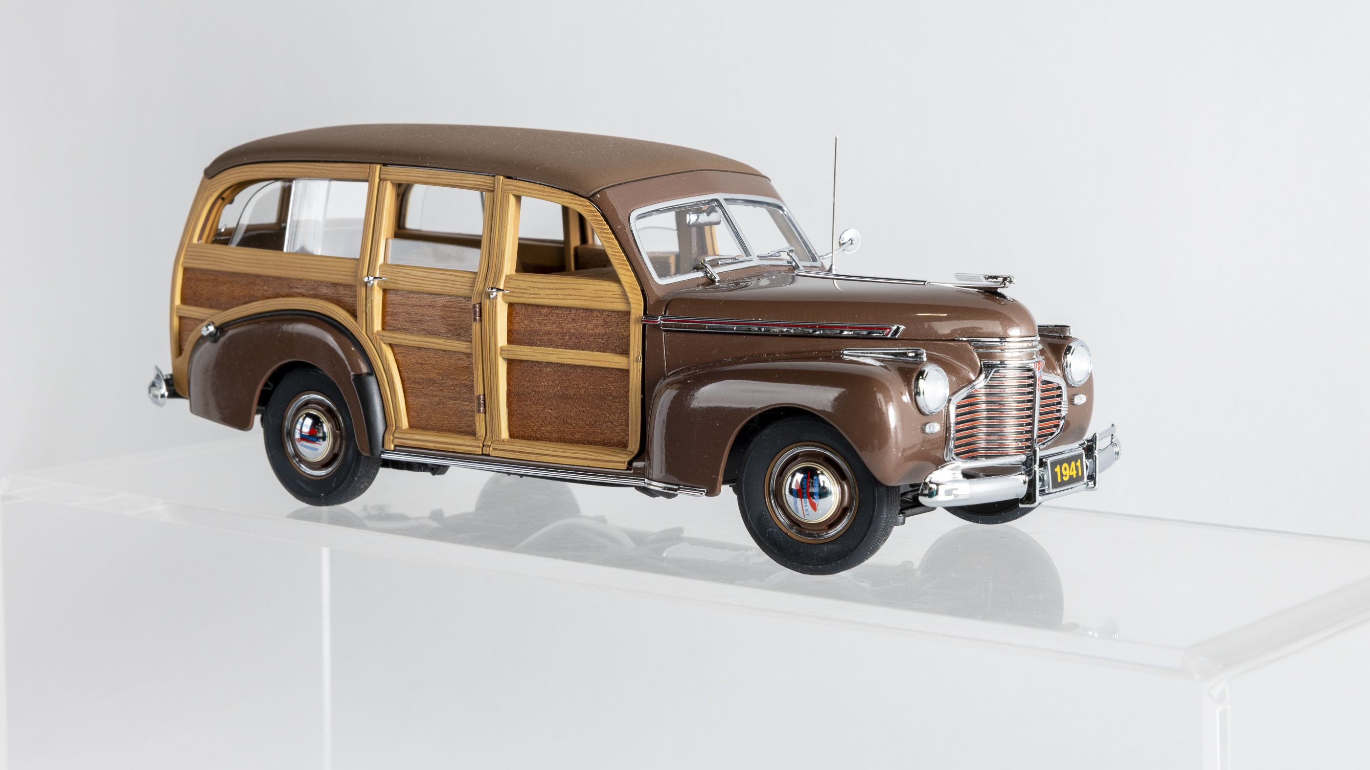 Danbury Mint 1941 Chevrolet Pickup blue 1:24 scale Certificate Of