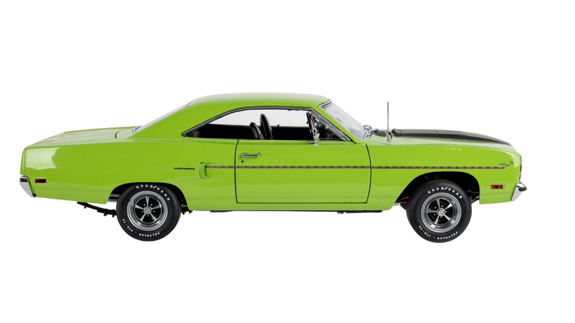GMP/'70 Plymouthプリムス RoadRunner 1/18 レア GMP '70 Plymouth Roadrunner 440 Six Pack ( one of 792) 1:18 - Big