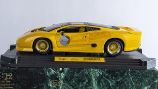 Maisto 1:12 Jaguar XJ220 1993 Auction | Mecum On Time
