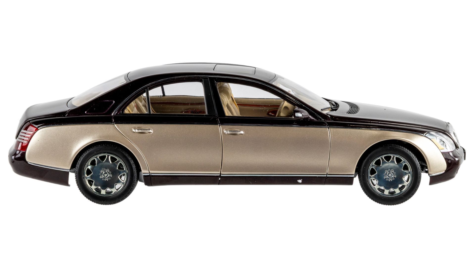 Autoart Millennium 1:18 Maybach 57, Bronze & Black Auction | Mecum