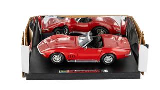 Revell 1:18 1969 Chevrolet Corvette Convertible Auction | Mecum On