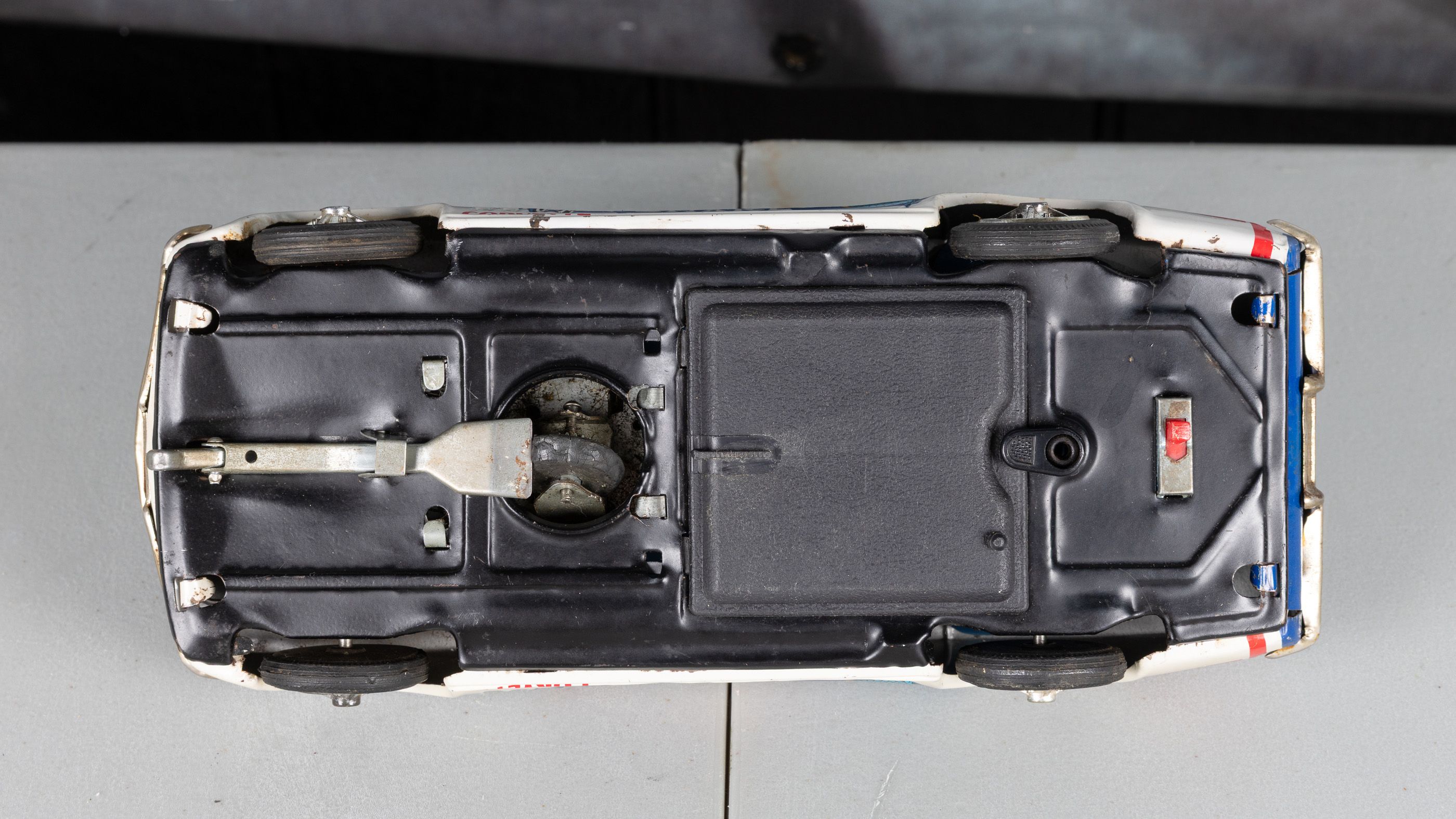 Vintage Taiyo Battery-Op C3 Corvette Stingray – Part No. C-639, 10