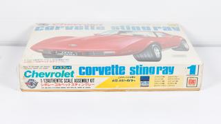 Otaki 1:12 Chevrolet Corvette Sting Ray Plastic Model Kit (Japan