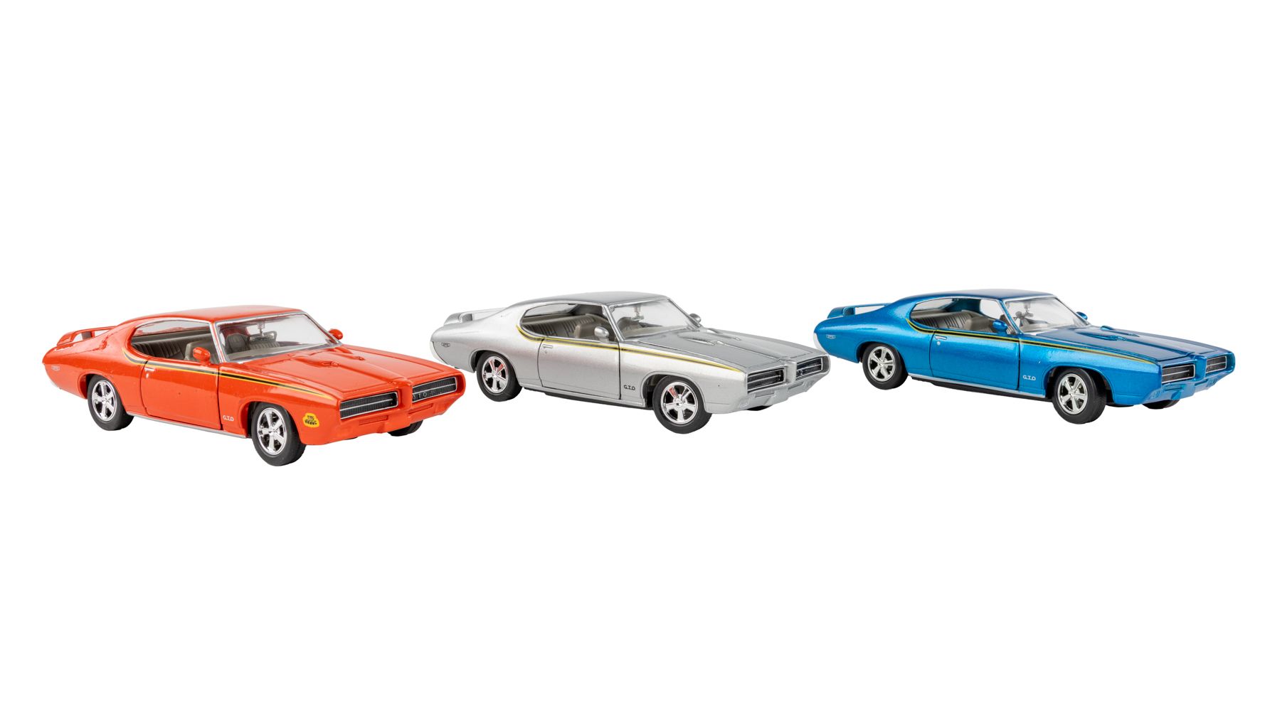 Red Box Toy Factory LTD 1:24 1969 Pontiac GTO Die-Cast Collection